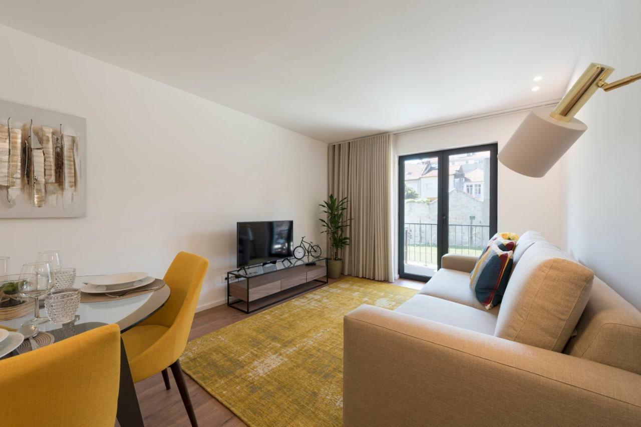 Lovelystay - Downtown Balcony Apartment With Free Parking Πόρτο Εξωτερικό φωτογραφία