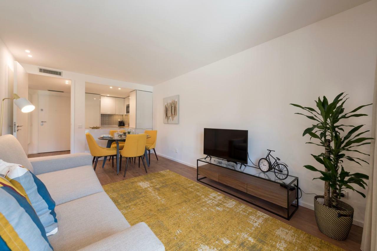 Lovelystay - Downtown Balcony Apartment With Free Parking Πόρτο Εξωτερικό φωτογραφία